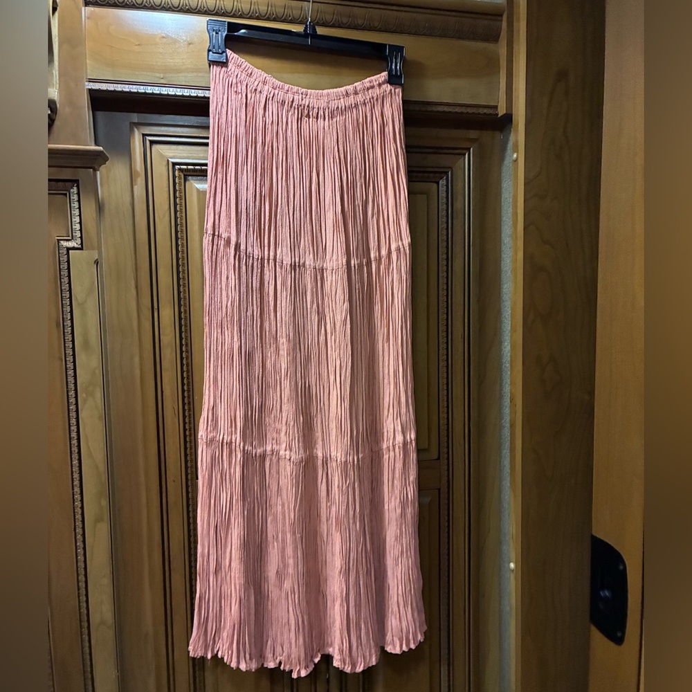 Double D Ranch Vintage Long 3 Tiered Pleated Broomstick Skirt in Rusty Peach